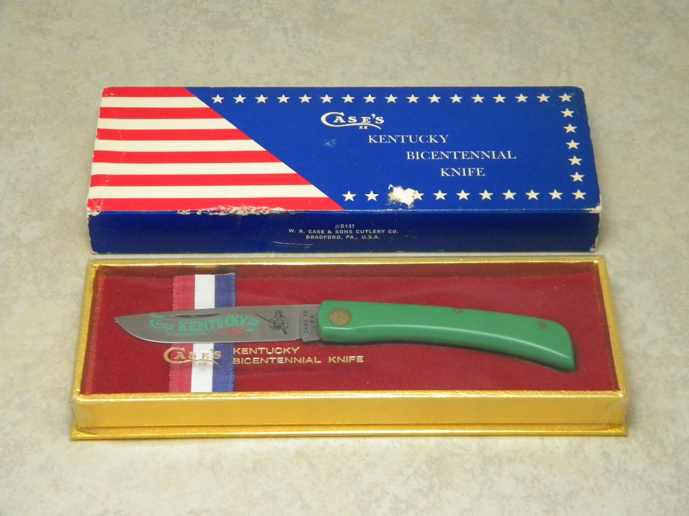 Case XX USA 1974 Green G137 Kentucky Bicentennial Knife in Box