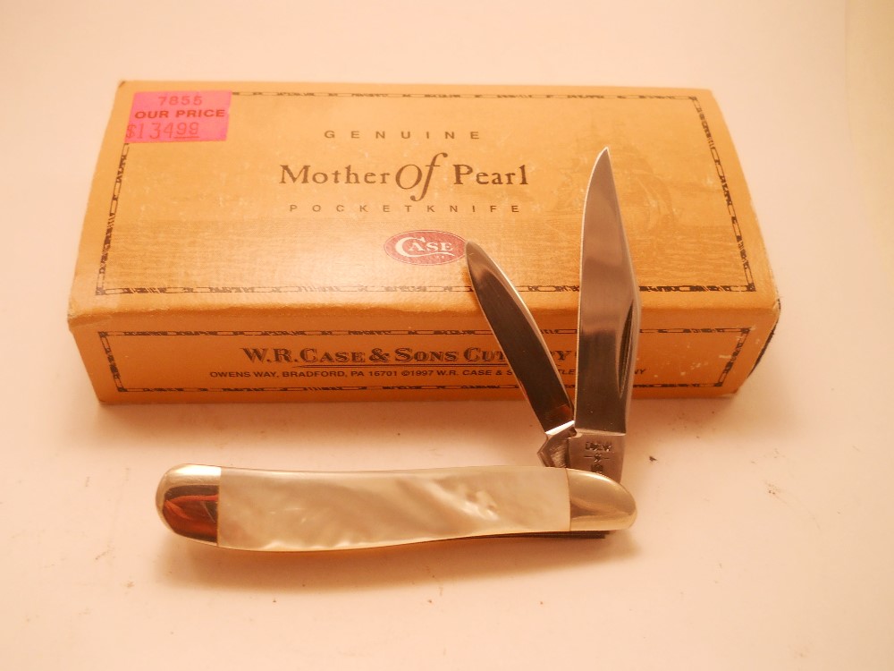 Case 8220 Pearl Peanut Knife 1980's
