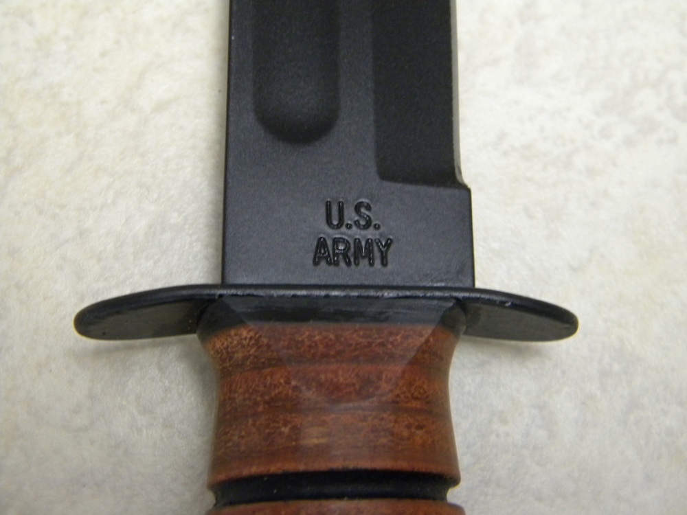 KaBar Olean, NY Stacked Leather 1220 US ARMY Fixed Blade Fighting Knife & Sheath in Box c.2001