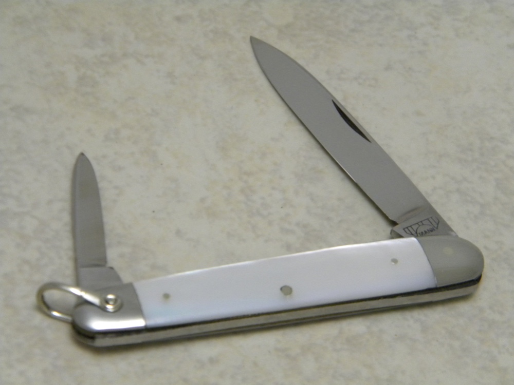 E Bruckmann Solingen Germany Pearl Sleeveboard Pen Knife with Bale