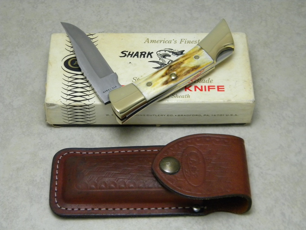 Case XX SS USA 10 Dot (1980) Stag 5197 LSSP Shark Tooth Lockback Knife in Box