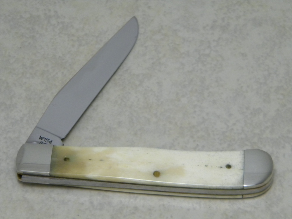 Case XX Bradford PA USA 1990 White Bone W154 SS Giant Panda Endangered