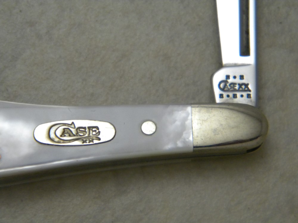 Case XX USA 8 Dot EX2156 SS Exotic Pearl Tuxedo Knife in Box