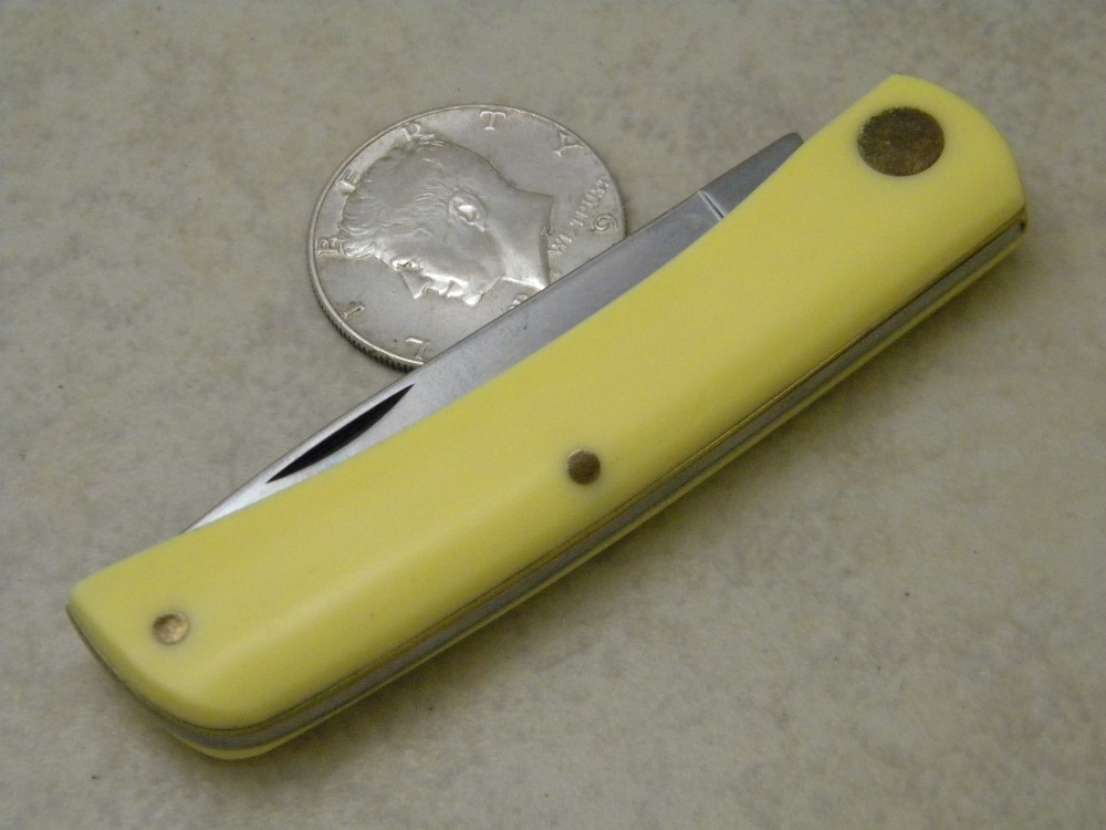 Case XX USA 2018 3137 CV Yellow Sodbuster Knife NIB