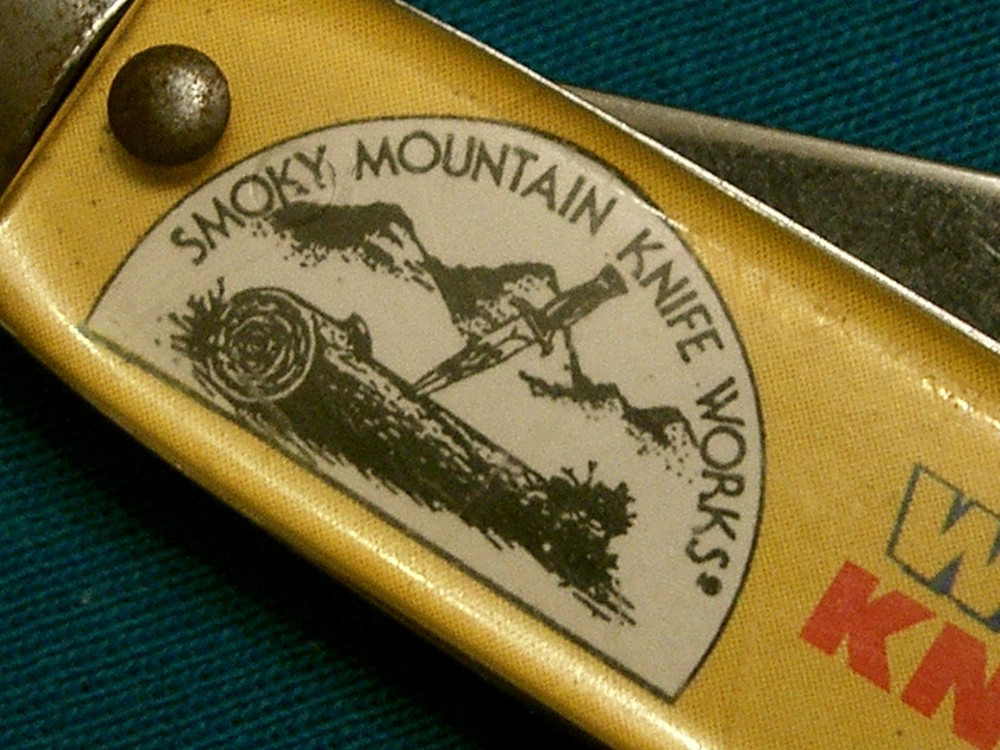 VINTAGE NOVELTY KNIFE CO USA SMOKY MOUNTAIN KNIFE WORKS AD EQUAL END