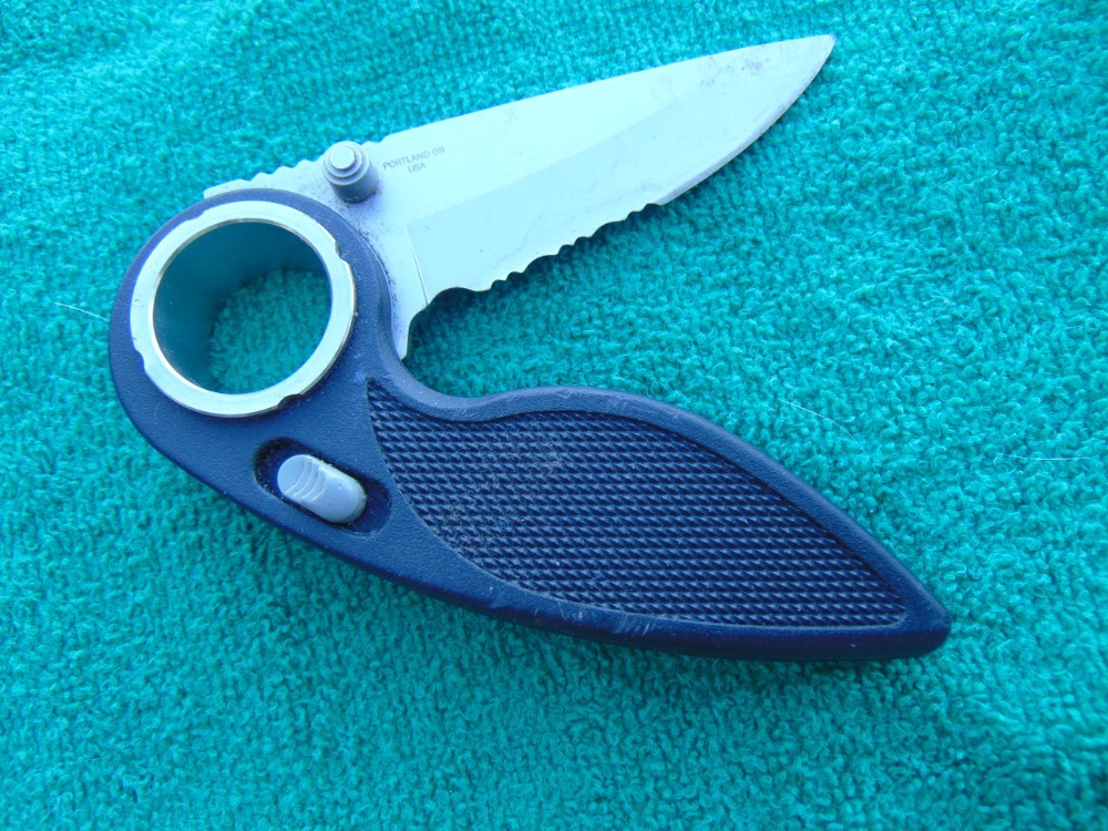 Vintage Gerber USA Remix Folding Tactical Knife. Serrated Edge Knife