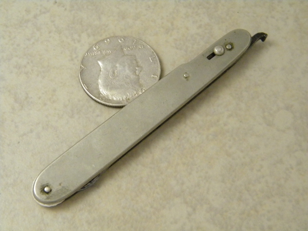 Vintage Haussmann & Dunn Surgical Tenaculum Artery Hook Knife w/Locking