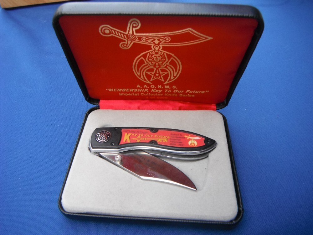Shriner AAONMS Masonic Folding Knife Smith & Wesson Cutting Horse Knife