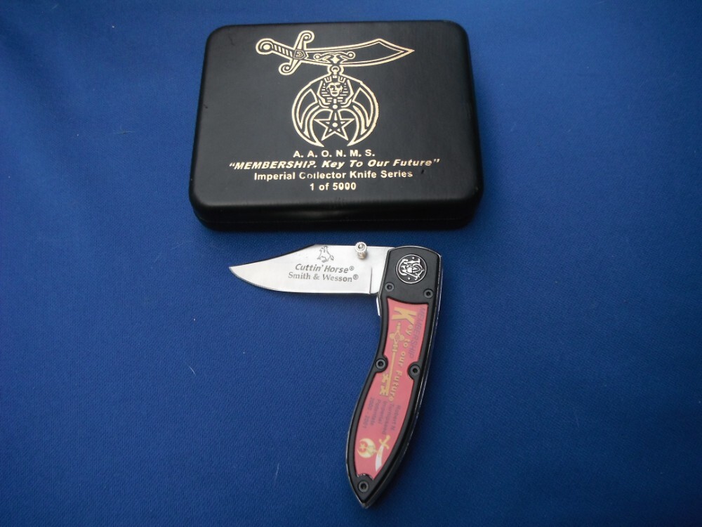 Shriner AAONMS Masonic Folding Knife Smith & Wesson Cutting Horse Knife