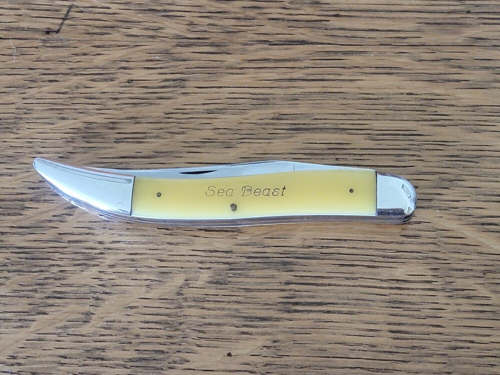 CASE TESTED XX 19201940 Large Fish Knife 32098F SEA BEAST Rare Pattern