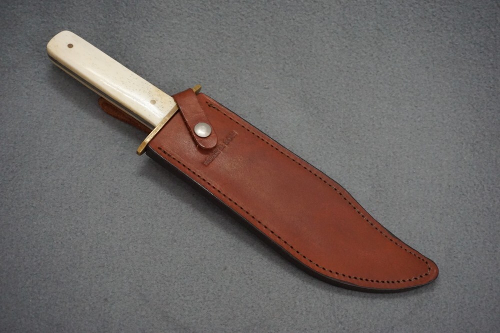 SCARCE VTG BEAR MGC USA DAMASCUS BONE HANDLE BOWIE KNIFE W