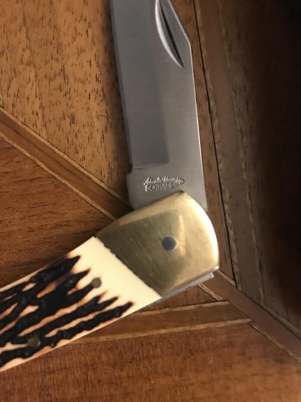 Vintage Schrade knife LB8 Uncle Henry and original leather sheath