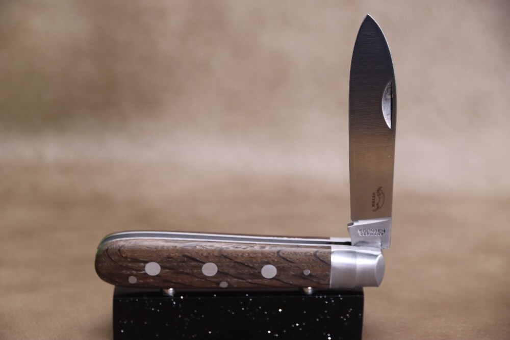 OTTER KNIVES 169 3 RIVET FOLDER