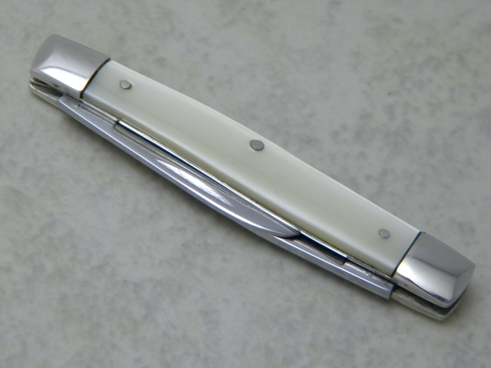 Case XX USA 6 Dot 1974 Imitation Pearl 9233 Pen Knife
