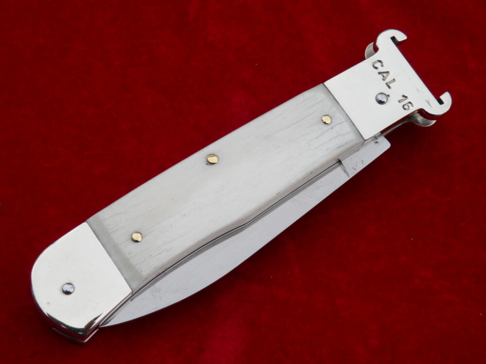 New 73/4" Bone Hubertus leverlock ShellPuller automatic knife (11.KN