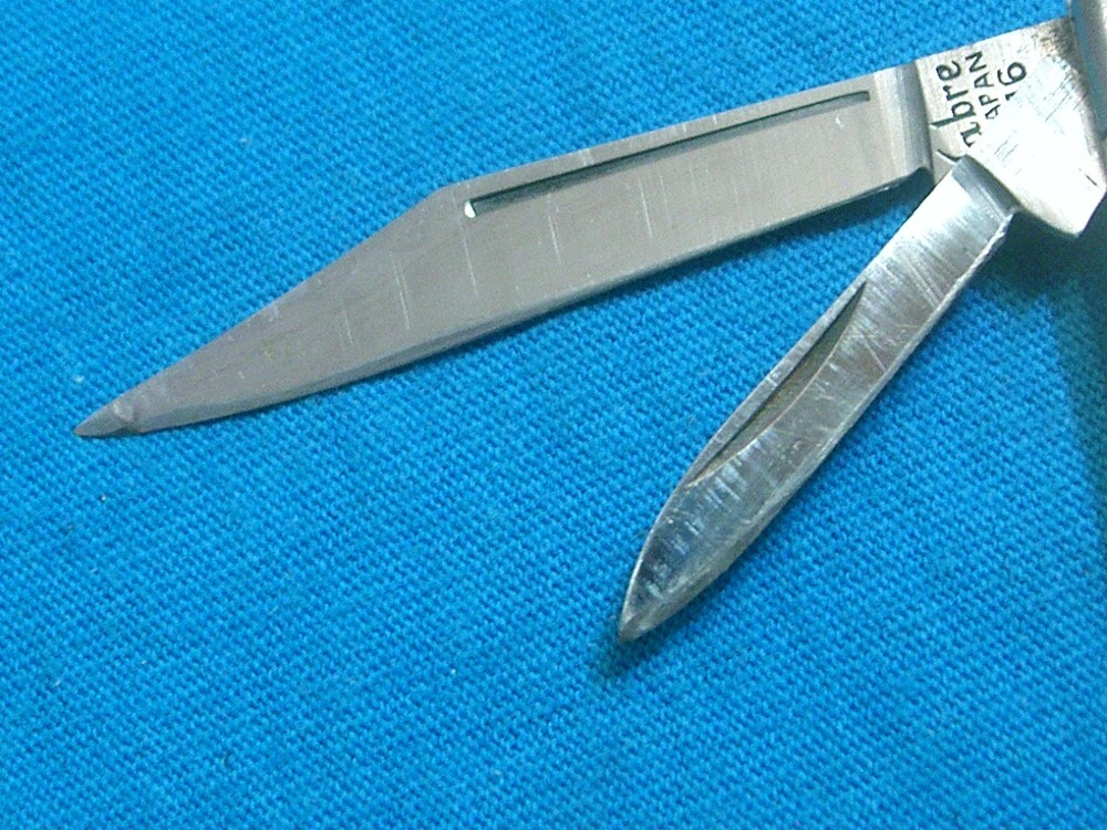 https://www.allaboutpocketknives.com/catalog/image/catalog/1682365107_3892_3.jpg