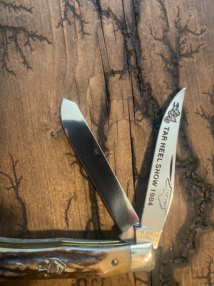 Kabar dog head stag trapper mint