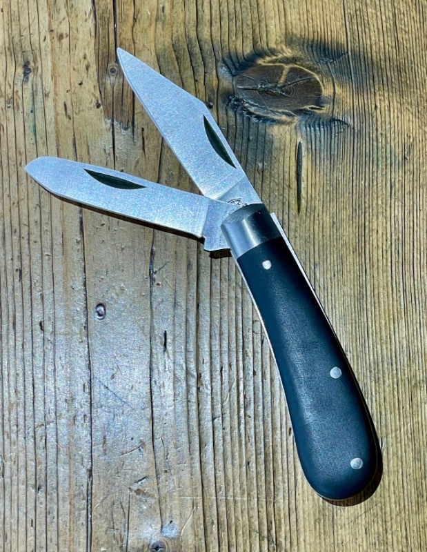 Taylor's Eye Witness Sheffield England Clip Point, Spey Blade with