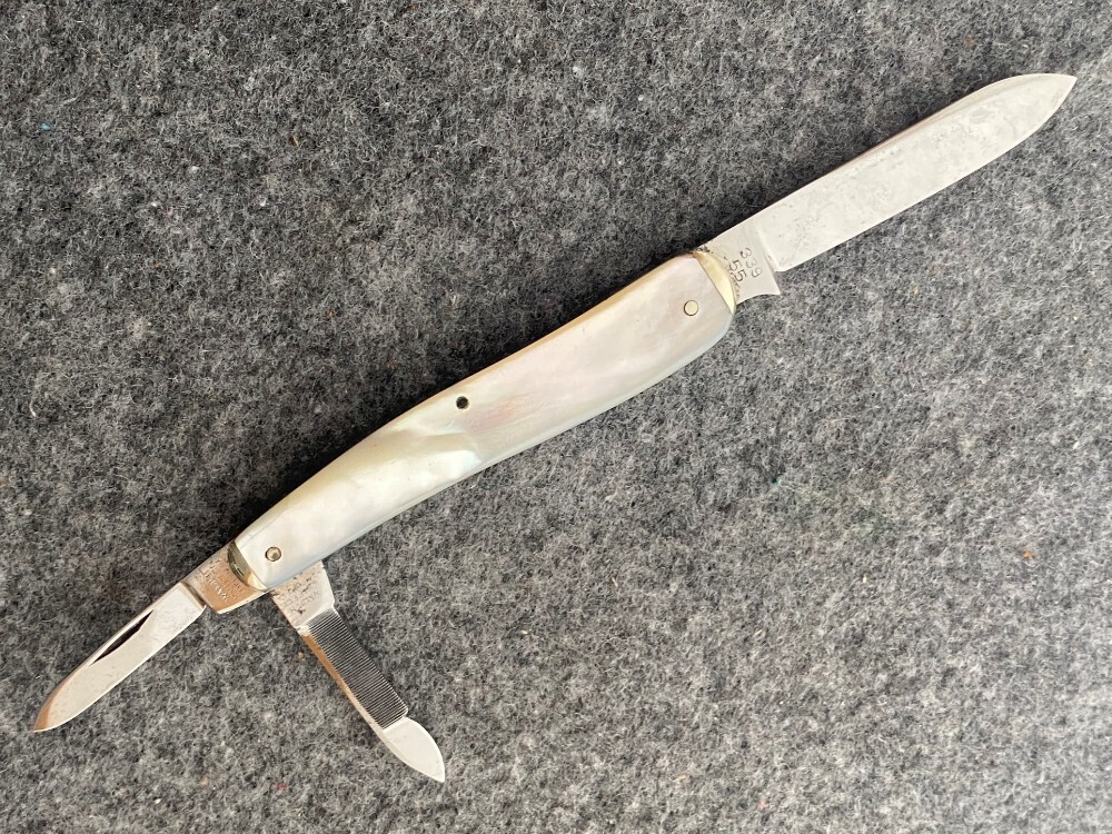 Walden Knife Co. Made In USA pearl Whittler