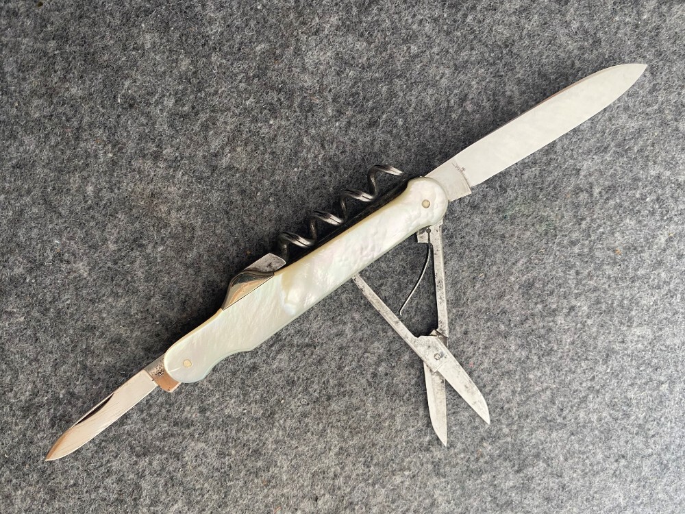 Bertram Hen and Rooster Pearl Bartenders Knife