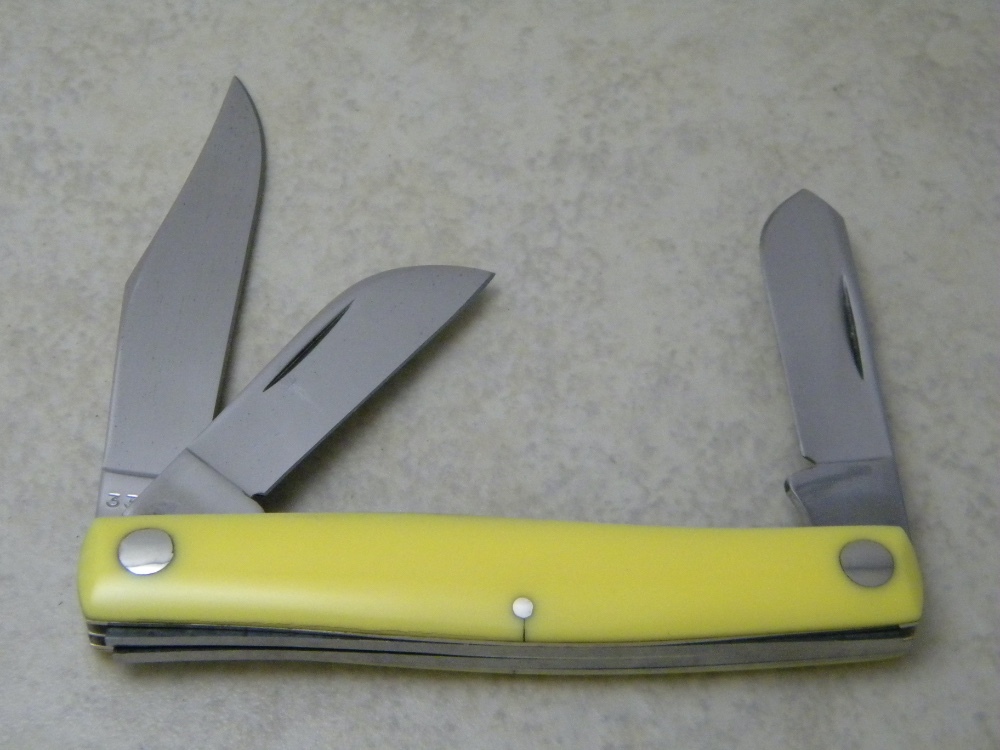 Case XX USA 3 Dot 1977 Yellow 33092 Birdseye Rivet Stockman