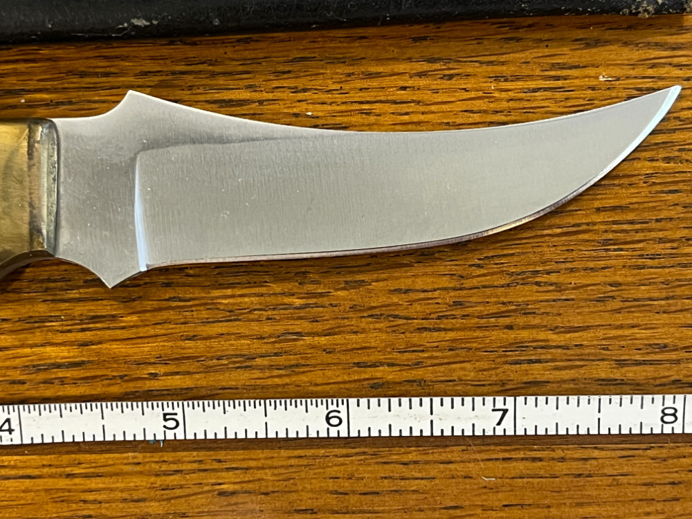 Parker Cut. Co. 8 1/8