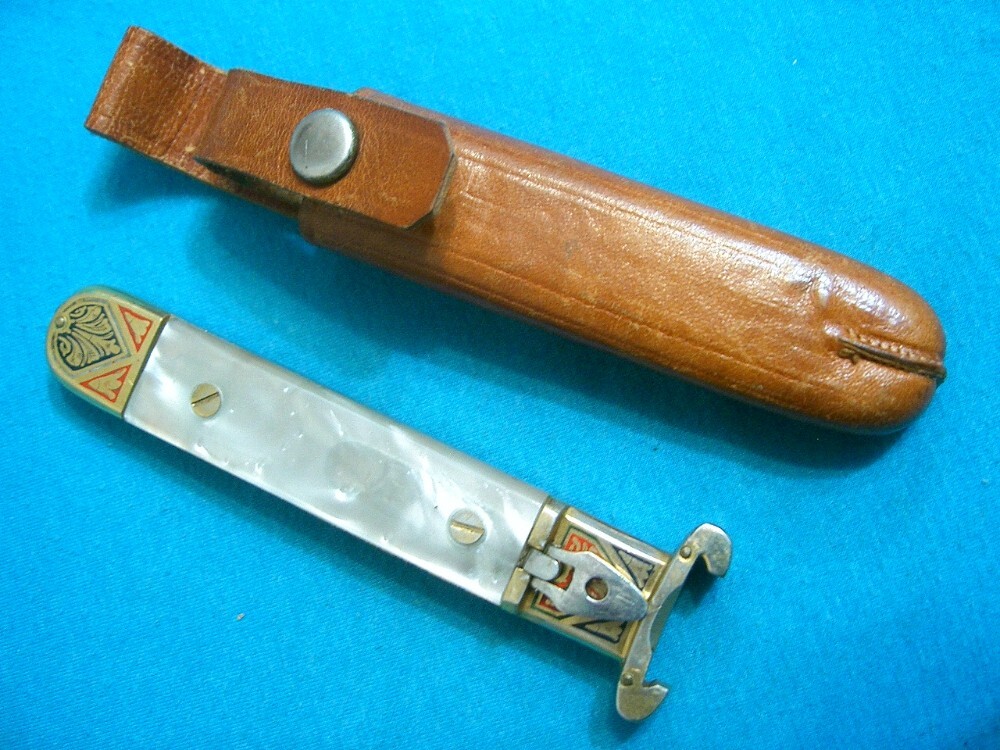 VINTAGE HARE RABBIT HUNTING TOLEDO SHOTGUN SHOT SHELL EXTRACTOR SHEATH