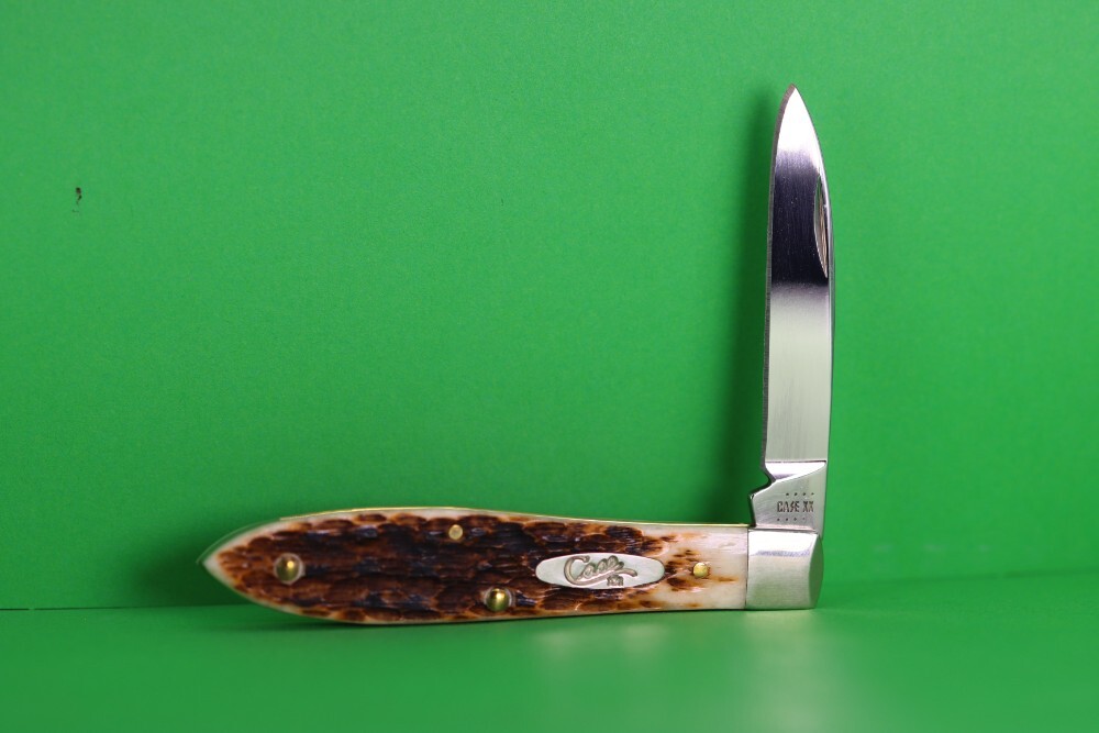Case XX™ Jigged Amber Bone Tear Drop Gent Pocket Knife 00246
