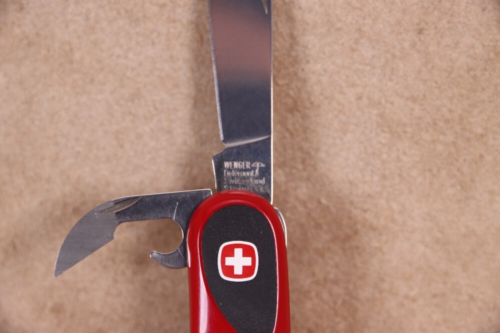 Wenger EvoGrip 10 Pocket Knife