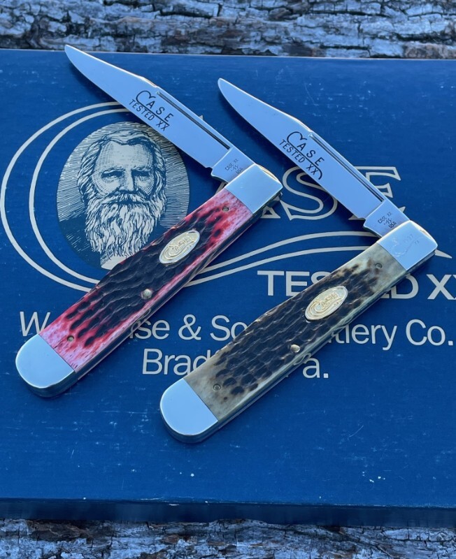 CASE XX ** 1987 RED GREEN BONE CHEETAH SET