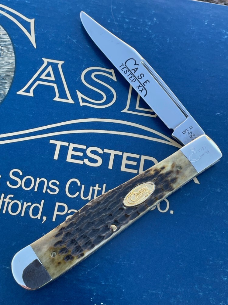 CASE XX ** 1987 RED GREEN BONE CHEETAH SET
