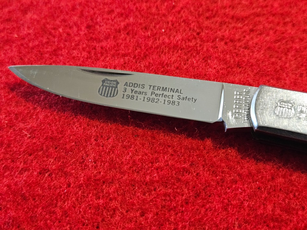 Vintage Gerber Collection - Union Pacific Railroad - Folding Vintage Gerber Collection - Union Pacific Railroad - Folding