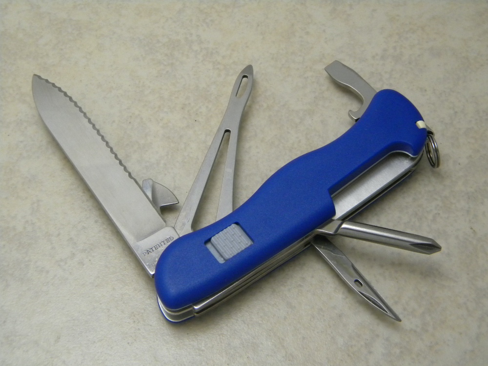 Victorinox helmsman on sale