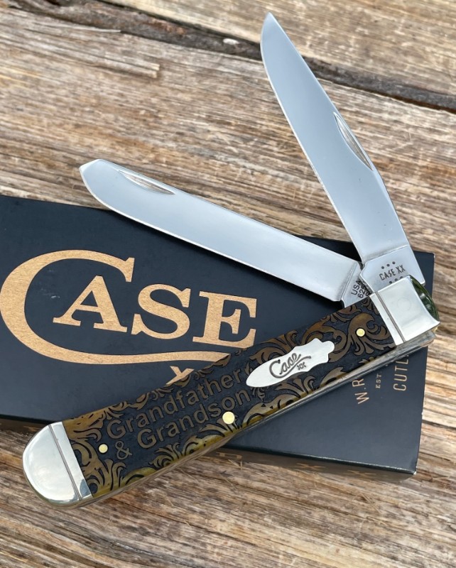 CASE XX ** SFO 2024 ANTIQUE BONE GRANDFATHER/GRANDSON TRAPPER