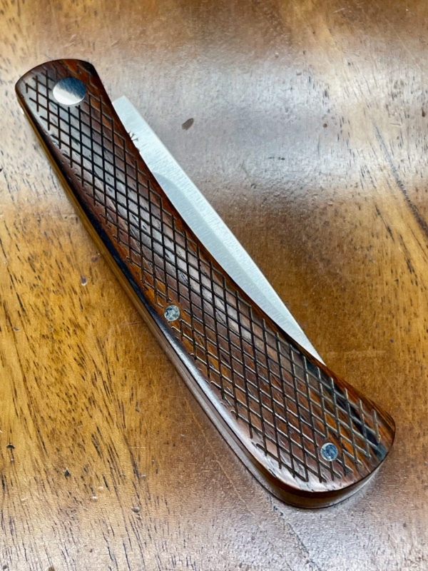 300枚限定 SANDALWOOD AUTUMN FIRST EP Rosecraft Overall Creek Farm Hand Knife with Drop Point Blade and