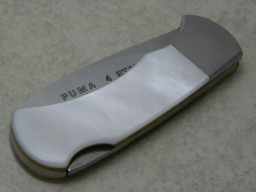 Puma Solingen Germany 4 Star Pearl Lockback Knife c.1999 NIB
