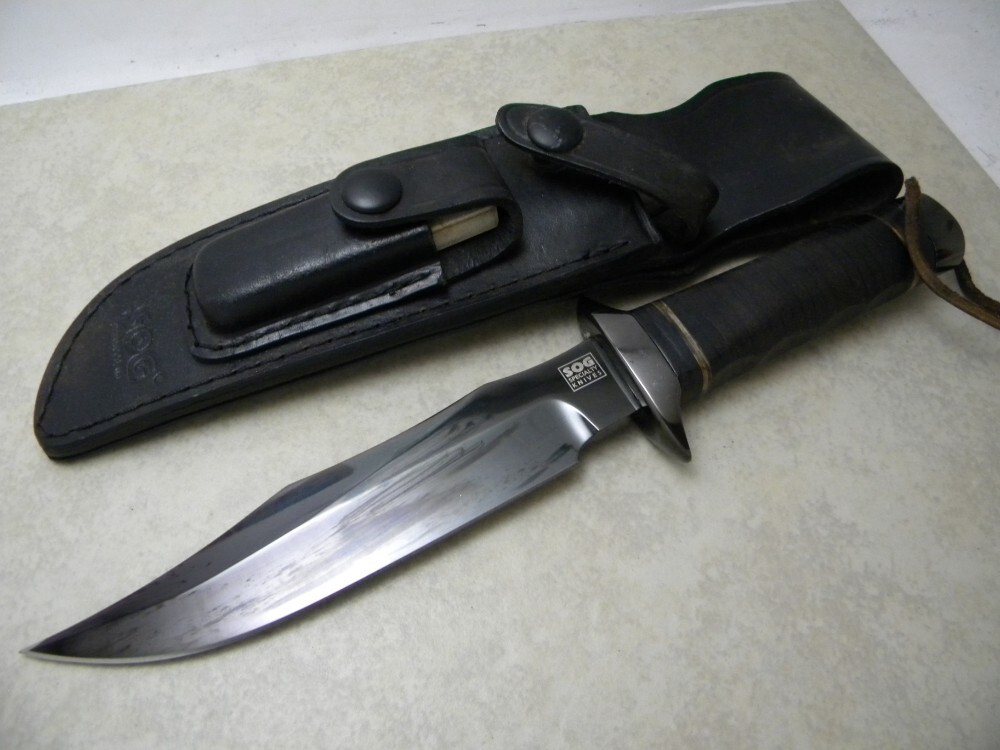 SOG Special Edition 2005 Fixed Blade Knife w/Leather Sheath