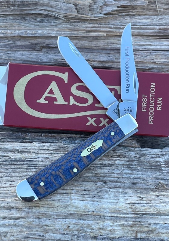 CASE XX ** FPR 2025 BLUE SYCAMORE WOOD SMOOTH MINI TRAPPER