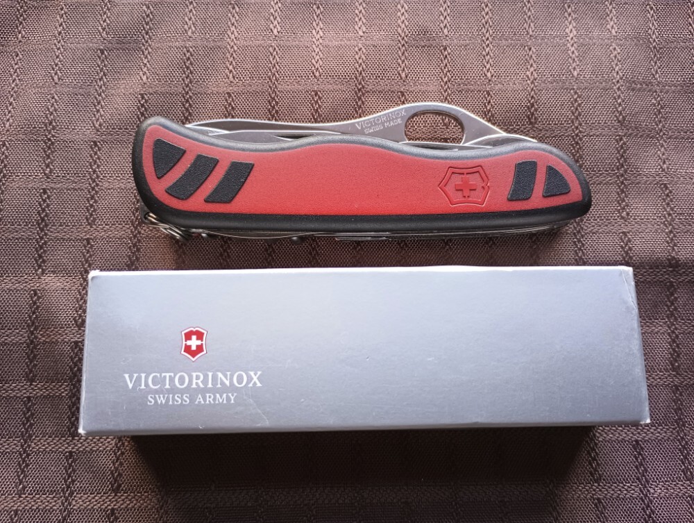 Victorinox One Hand Forester - Red 54849