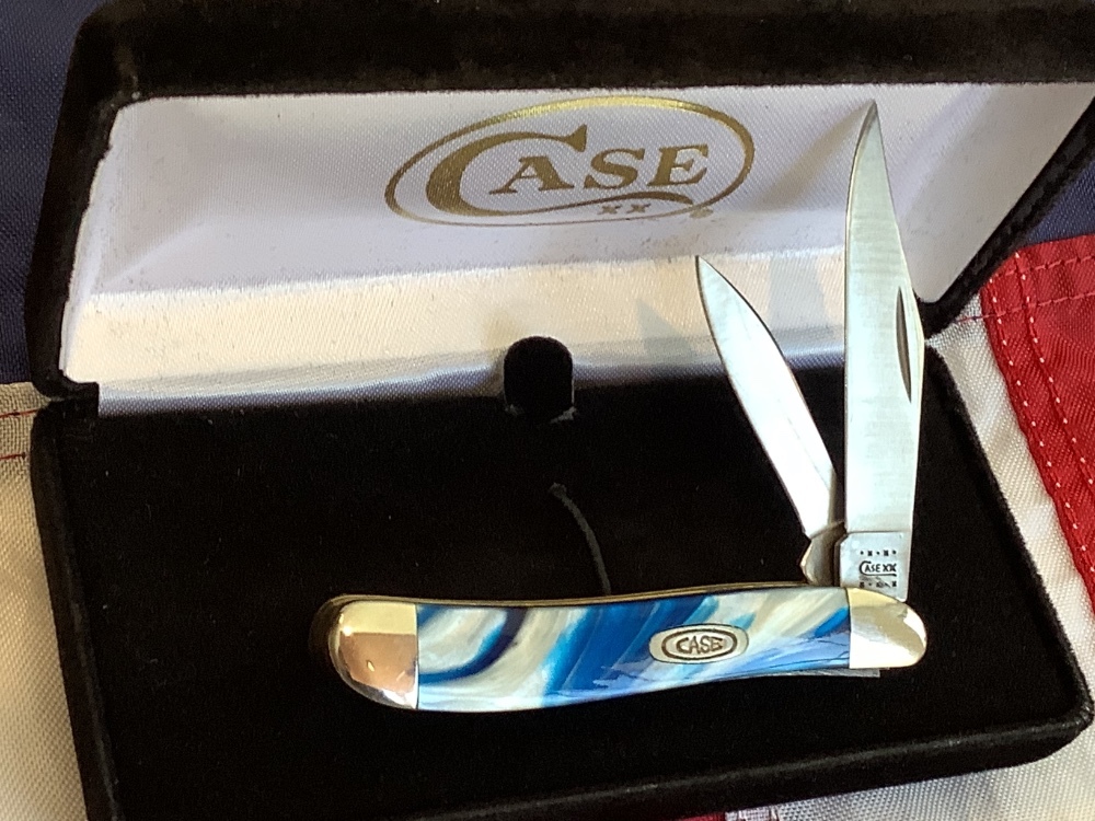 Case xx Peanut Knife (MDL# 6220 SS) w/ Blue and White Swirl