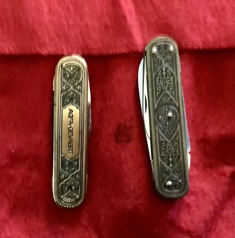 Two Toledo scales