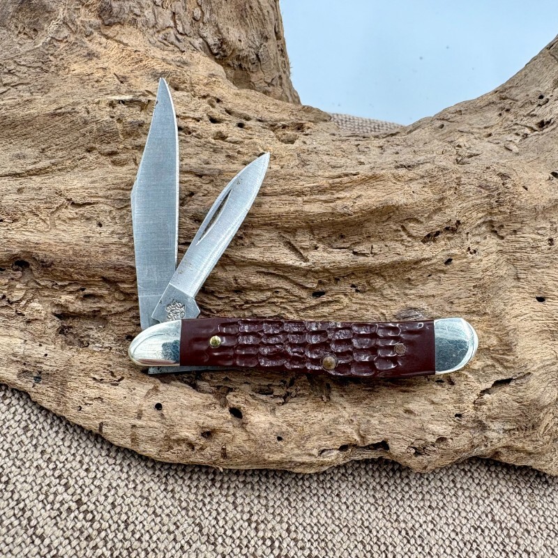 Case XX USA Brown Standard Jigged Peanut Pocket Knife 6220