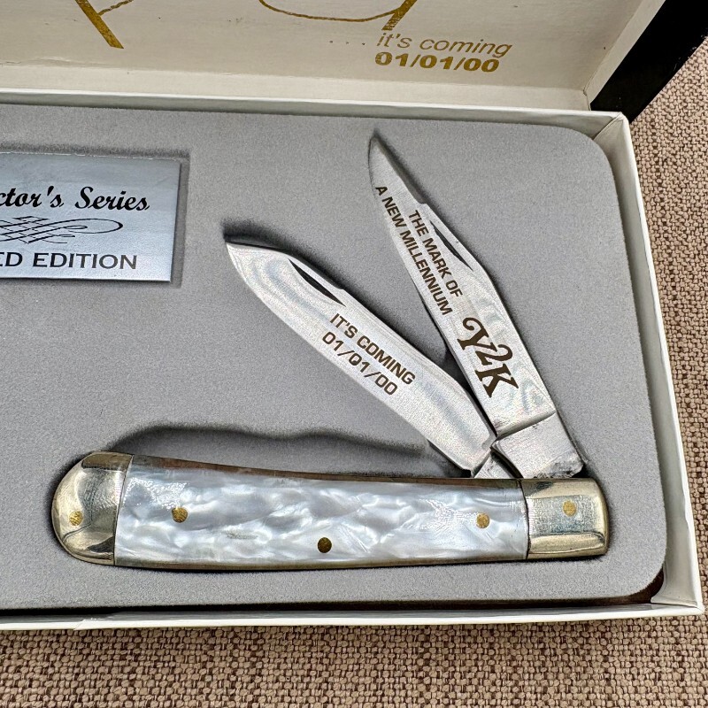 Y2K Faux Pearl Trapper Folding Traditional 2 Blade Pocket Knife
