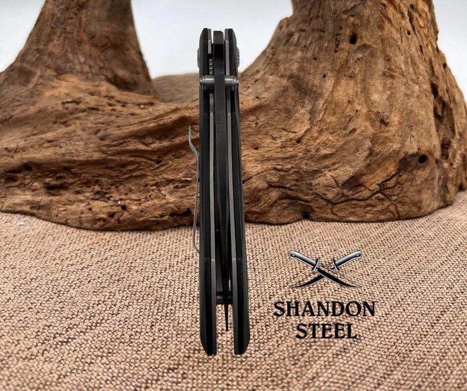 Smith And Wesson Urban Titanium Camo Homeland Security Knife First