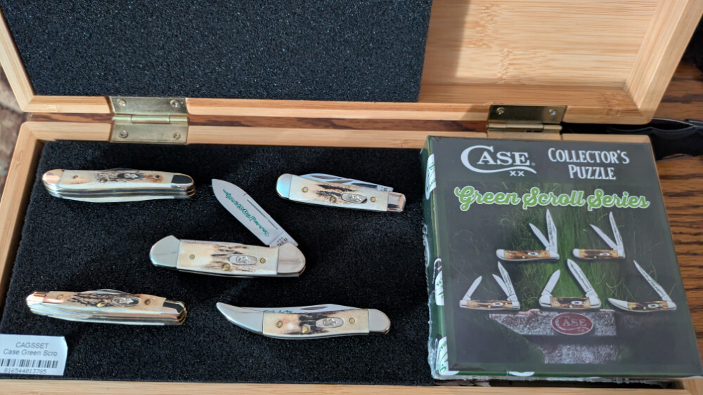 Case XX Green Scroll Stag Set w Puzzle - 2024 Edition