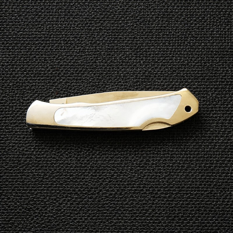 MOKI SERAPIS WITH WHITE MOTHER OF PEARL INLAY AND ABALONE SHIELD MOKI SERAPIS WITH WHITE MOTHER OF PEARL INLAY AND ABALONE SHIELD