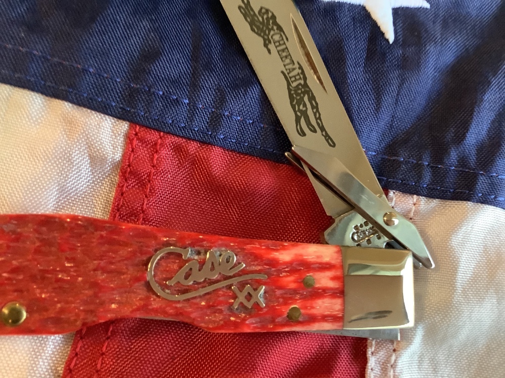 キズナページです Case xx 1st Run Cheetah (Mdl# 6111 1/2 L SS) w Great Red Bone Handles