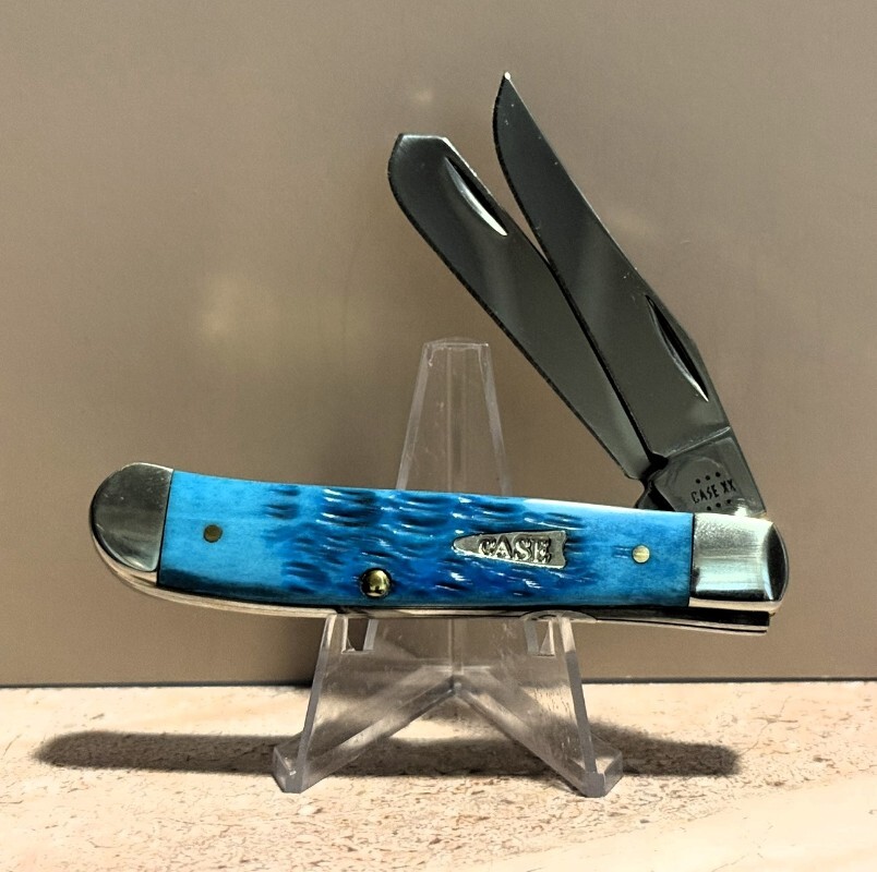 2024 Case XX™ Mini Trapper Jigged Sky Blue Bone 50641 Stainless