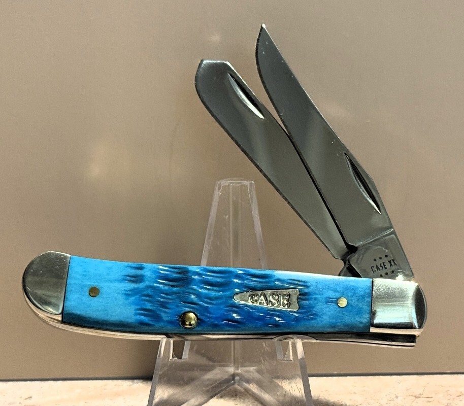 2024 Case XX™ Mini Trapper Jigged Sky Blue Bone 50641 Stainless