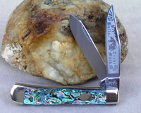 Bulldog Brand Heart Abalone Trapper Knife - Heraldic Shield
